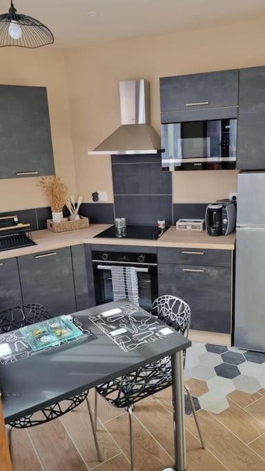 Studio Refait A Neuf Classe 3 Etoiles ชาเตล-กียง ภายนอก รูปภาพ
